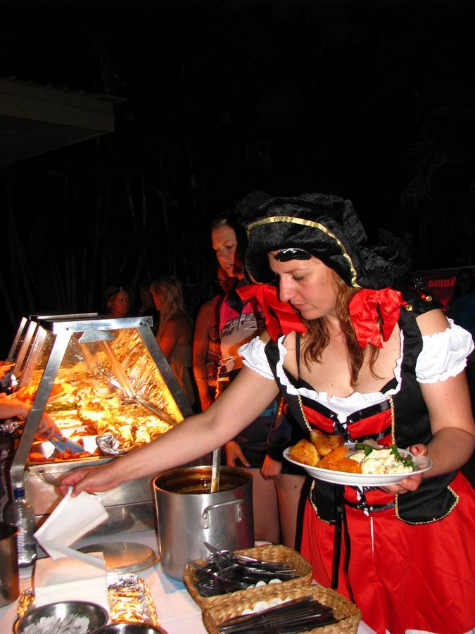 Corroboree Park Tavern Marrakai Екстер'єр фото